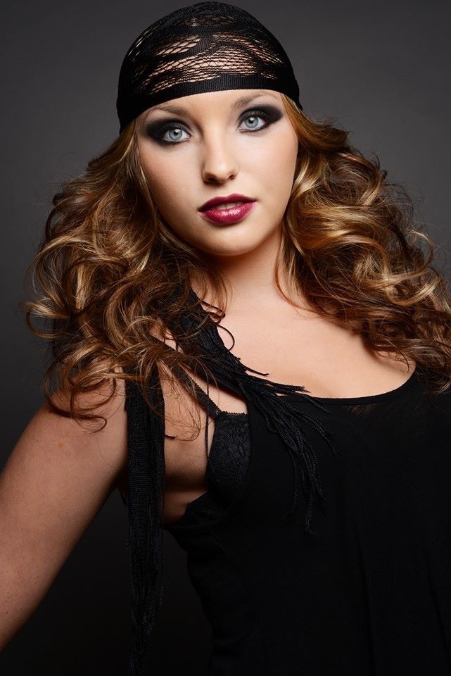 Female model photo shoot of Emily Conklin