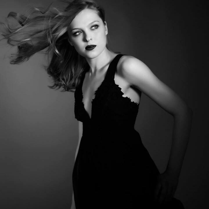 Female model photo shoot of GeorgiaBattell in 208 Brick Lane Photography