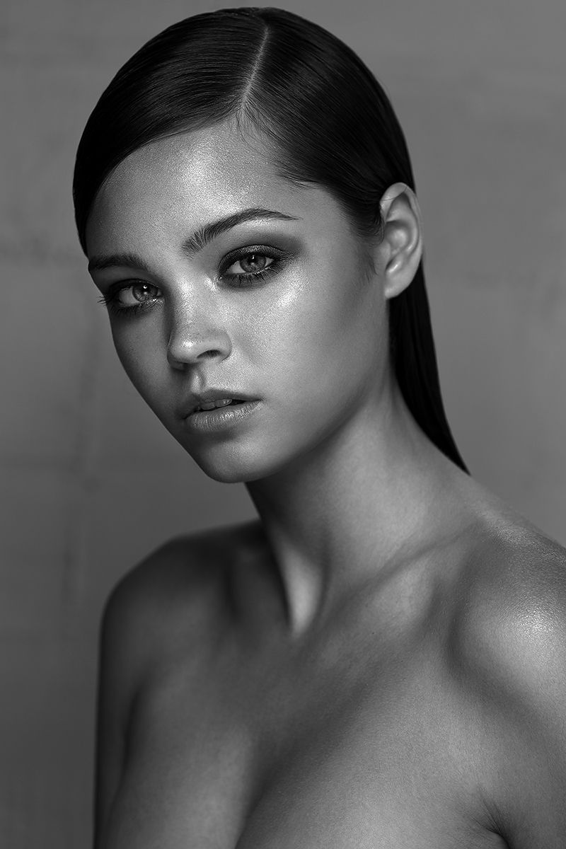 Female model photo shoot of Katya Gudaeva