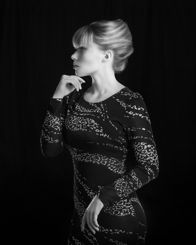 Female model photo shoot of Mackenzie Nichols  by Spencer Loy in SPA Studio in Everett, WA