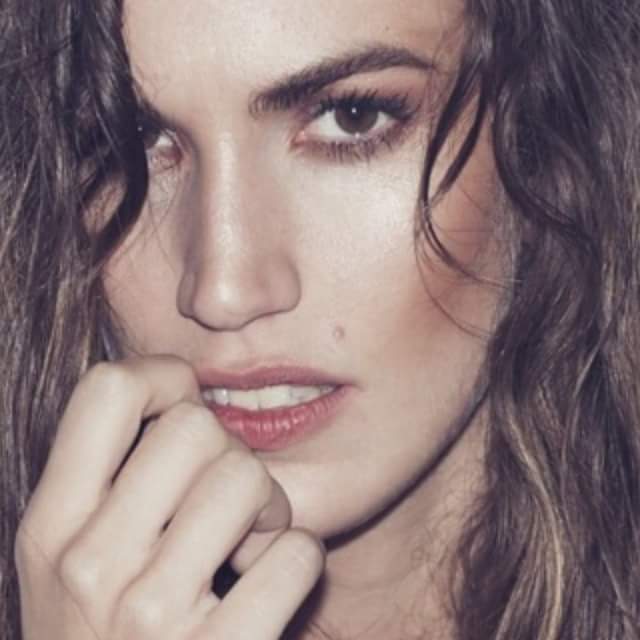 Female model photo shoot of Pilar M