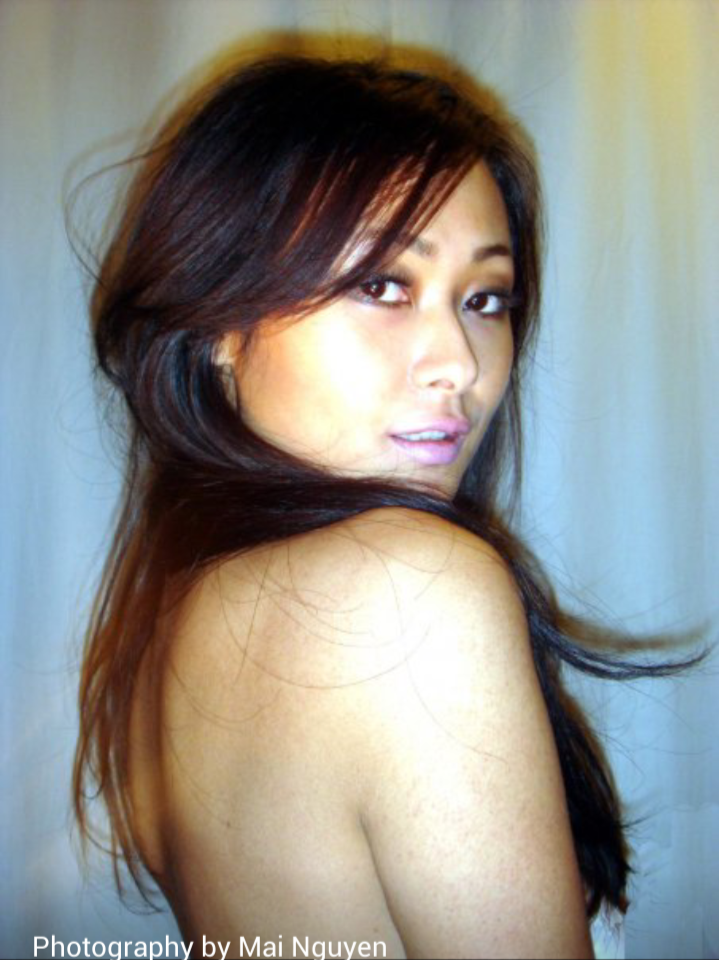 Female model photo shoot of Hoa96