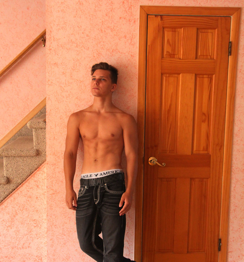 Male model photo shoot of DanielPanchenko