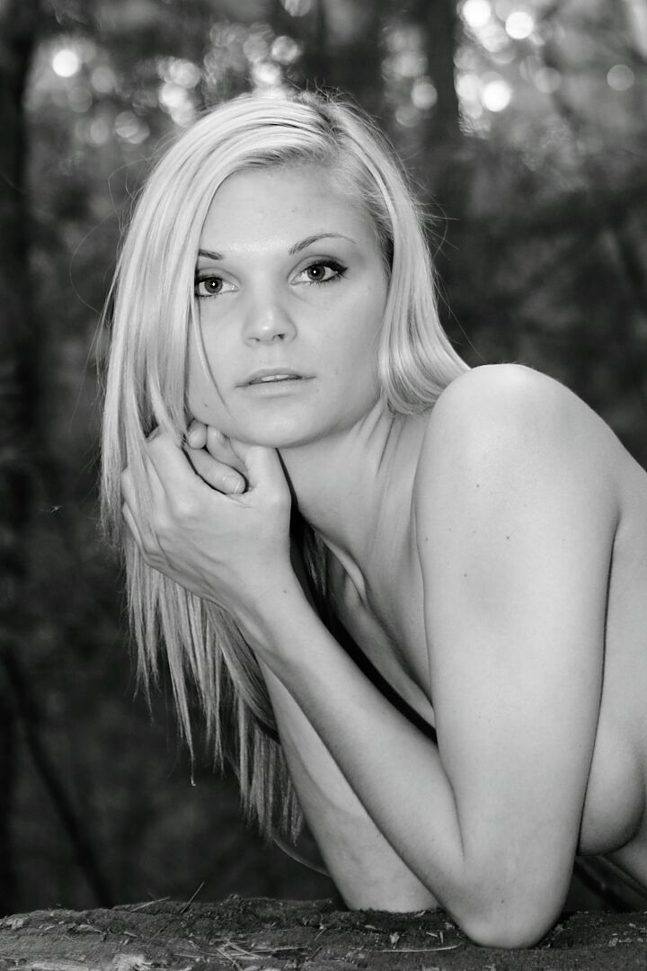Female model photo shoot of Megan 3lizabeth by Coeval Photography