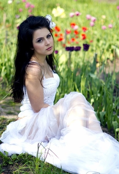 Female model photo shoot of Valeria Iordan