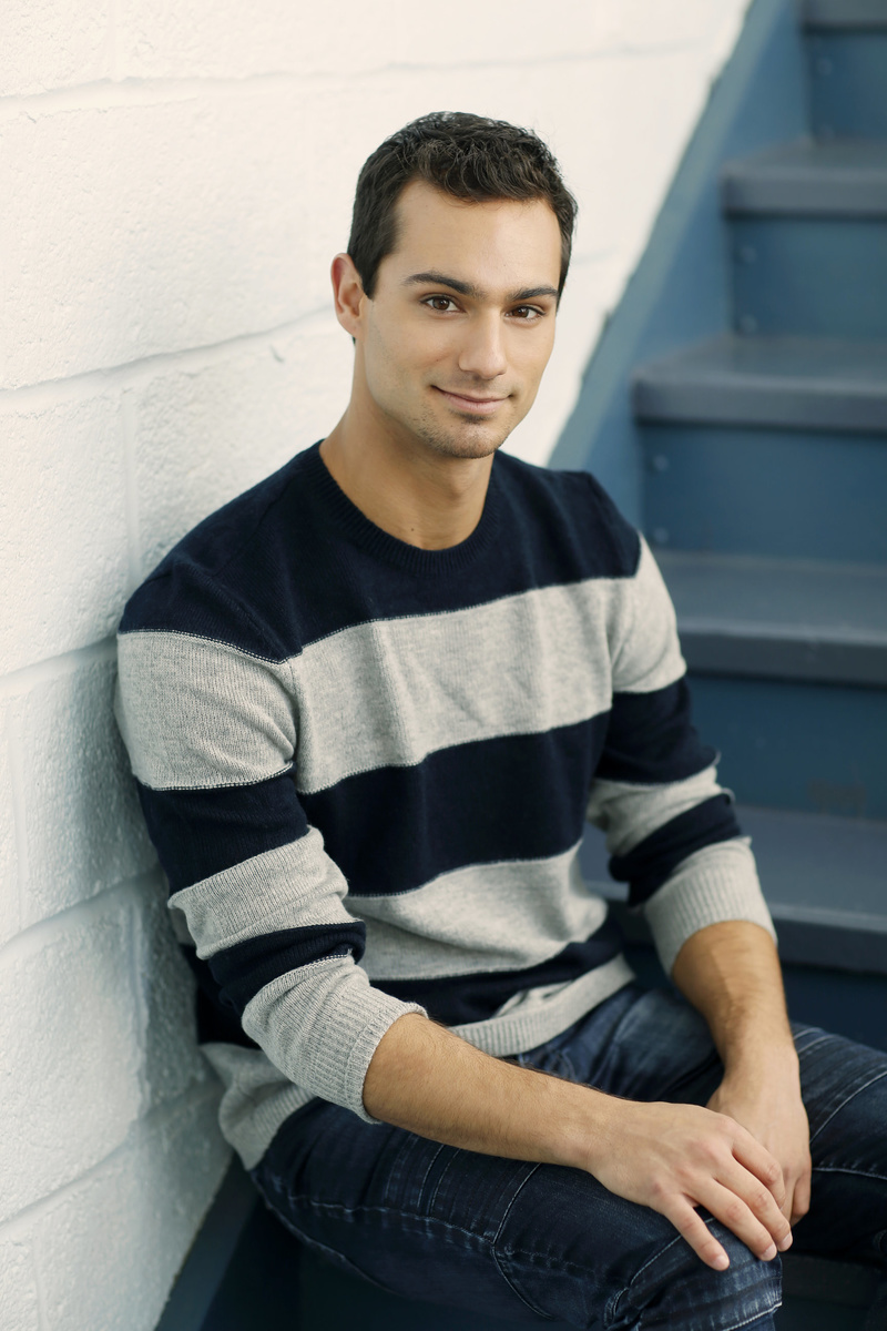 Male model photo shoot of Evan Leonardo Martinez