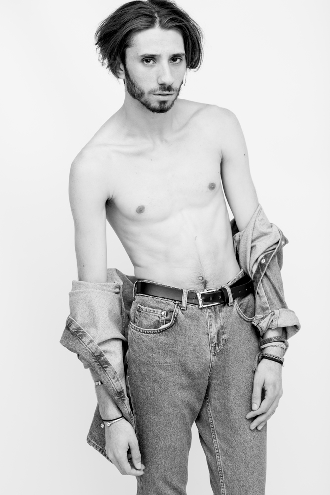 Male model photo shoot of Anthony Lyngos