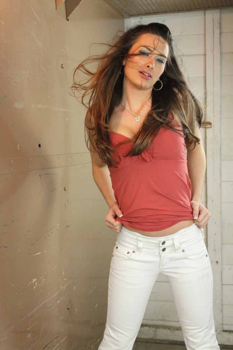Female model photo shoot of Jordan Lee Rose