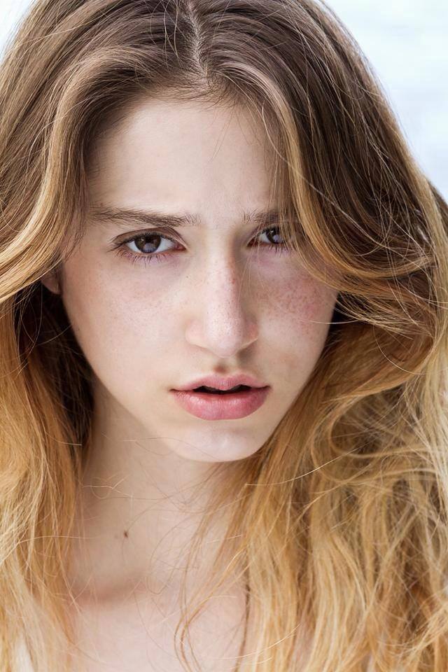 Female model photo shoot of Kelly Fraticelli MUA