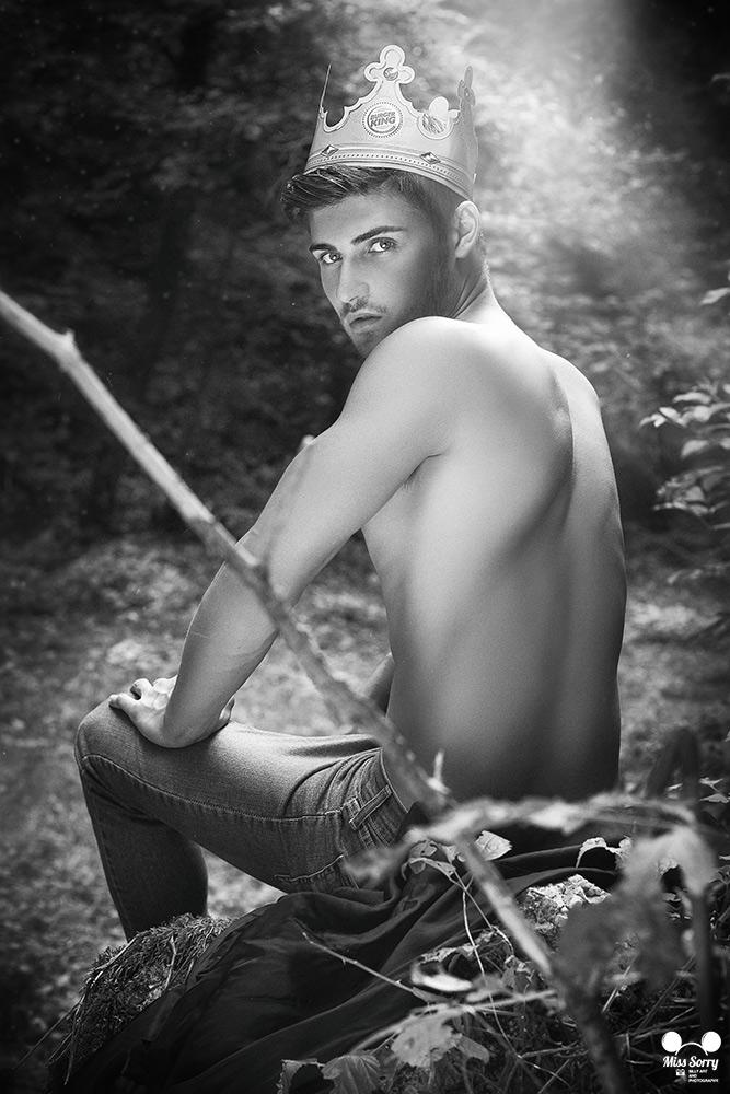 Male model photo shoot of Justin Alexa