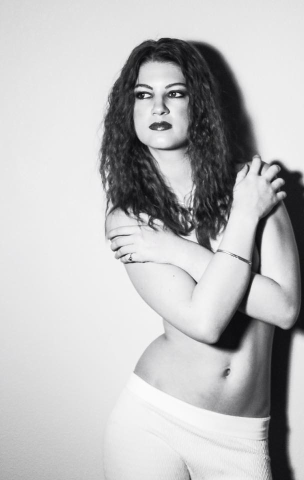 Female model photo shoot of Michalah Caughey