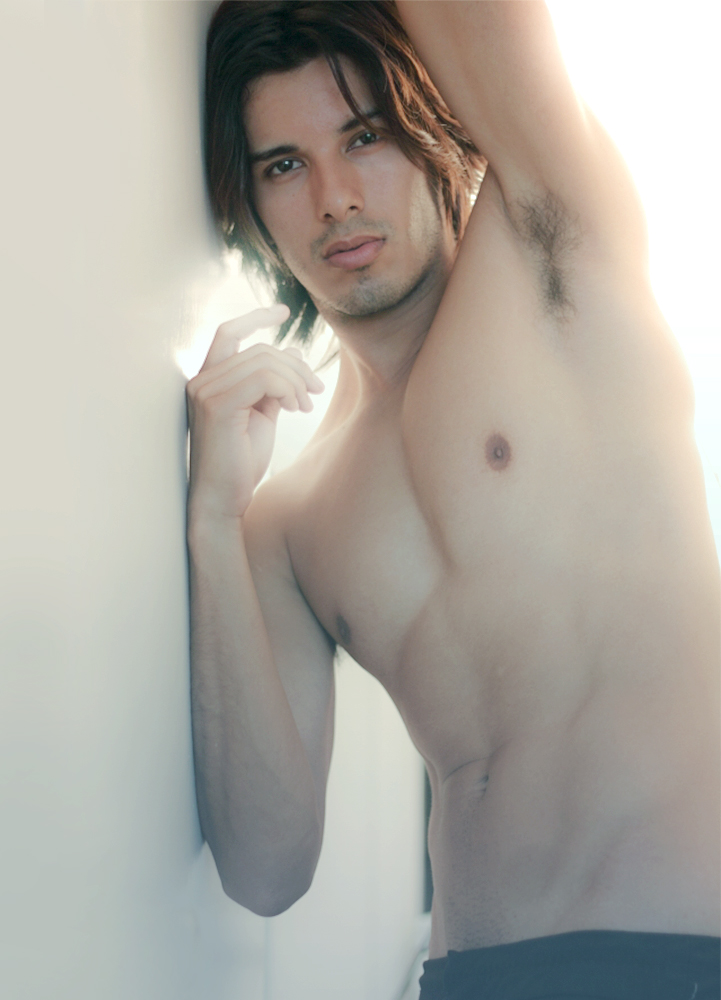 Male model photo shoot of TarzanAaron