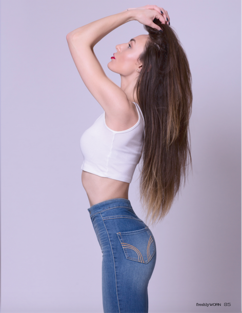 Female model photo shoot of Colleen Baltovski