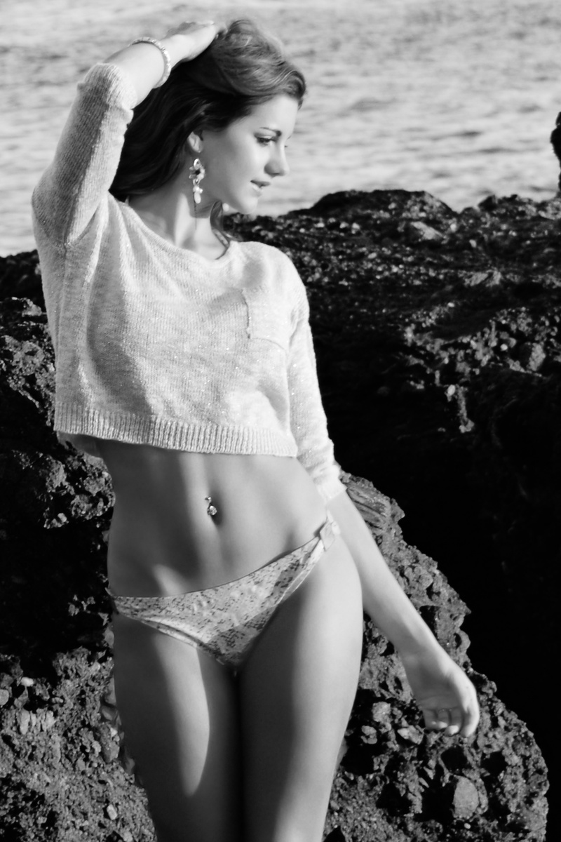 Female model photo shoot of Nicole M Donovan