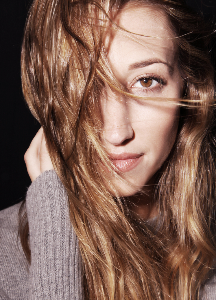 Female model photo shoot of Allypoer