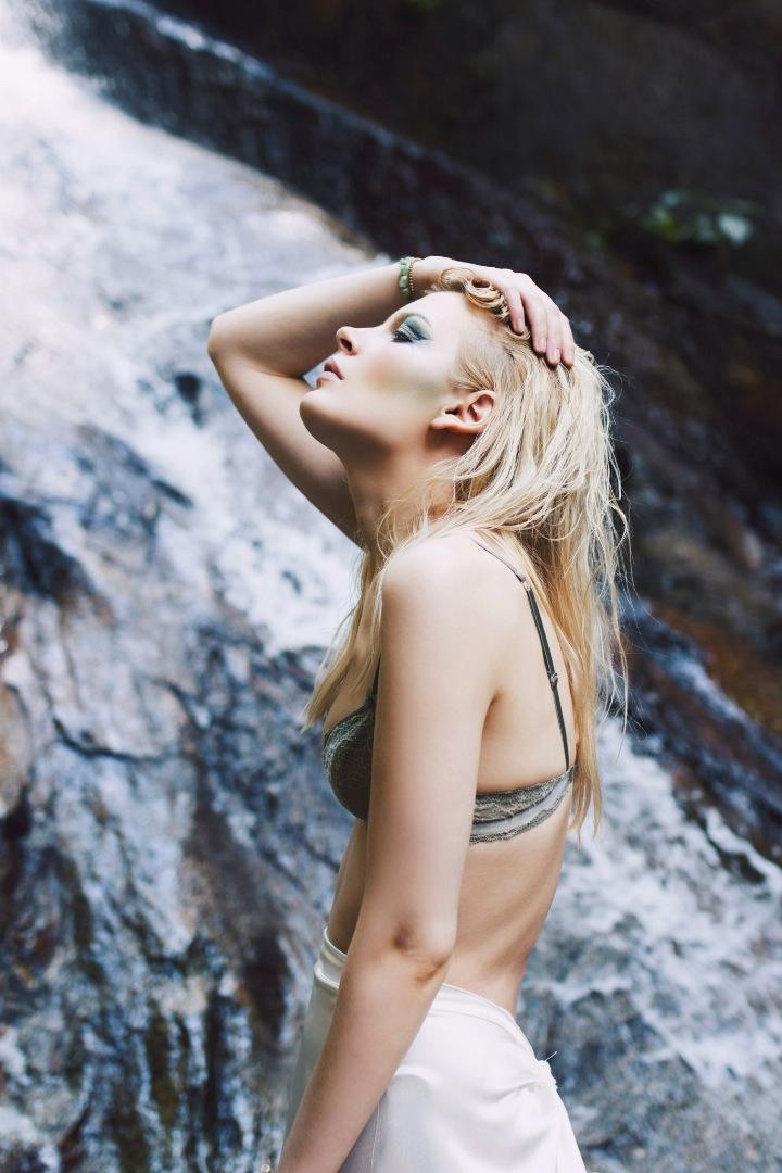 Female model photo shoot of jesuistigerlily