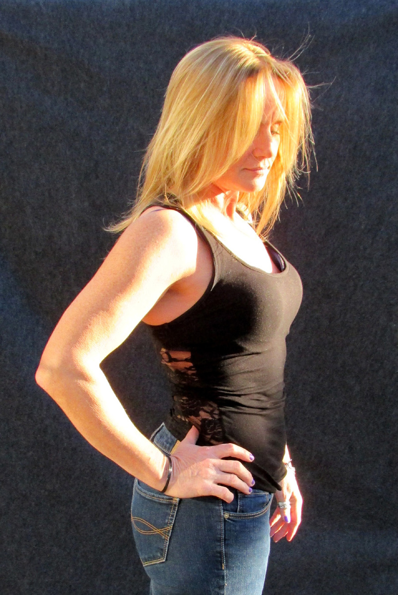 Female model photo shoot of Samantha Shepard