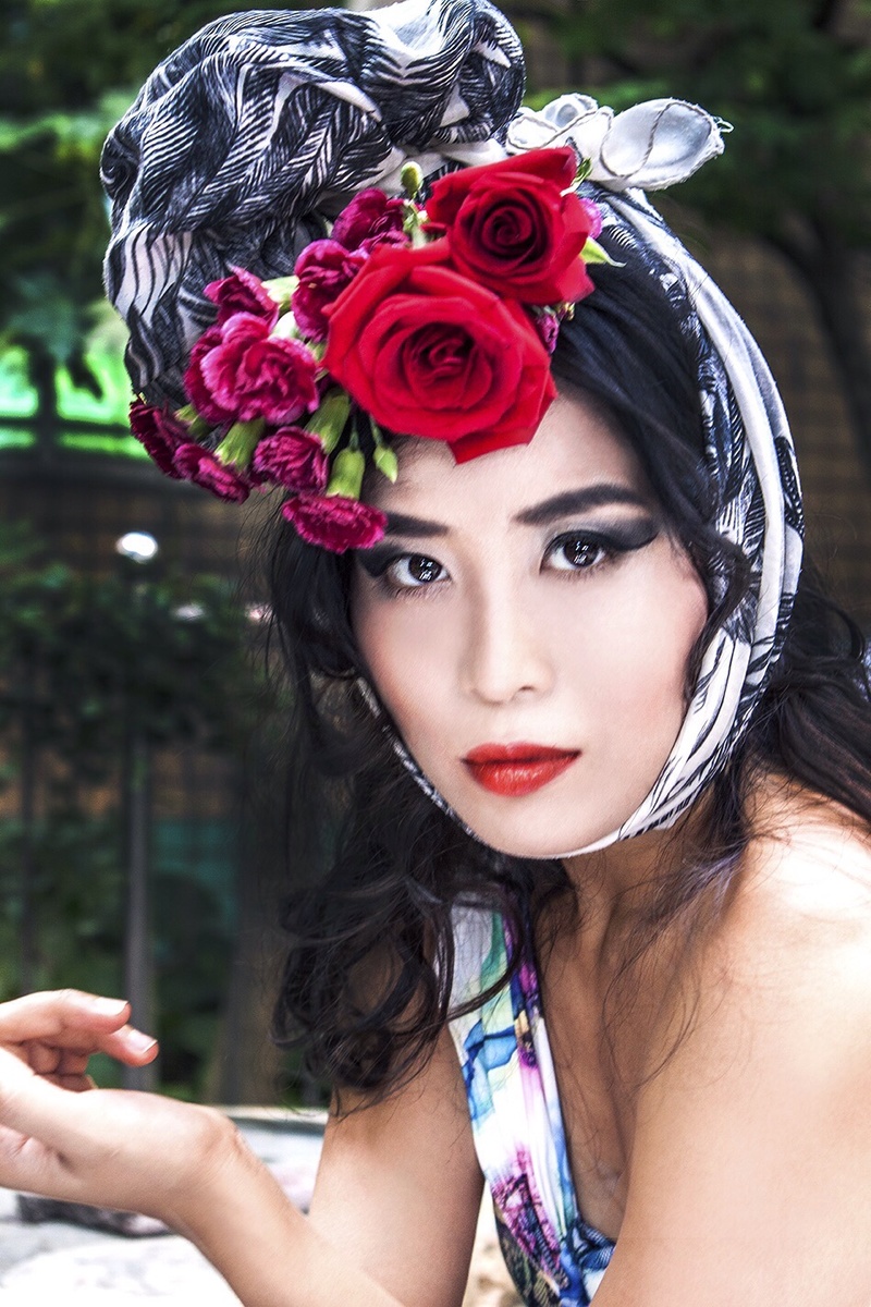 Female model photo shoot of Mio Hu