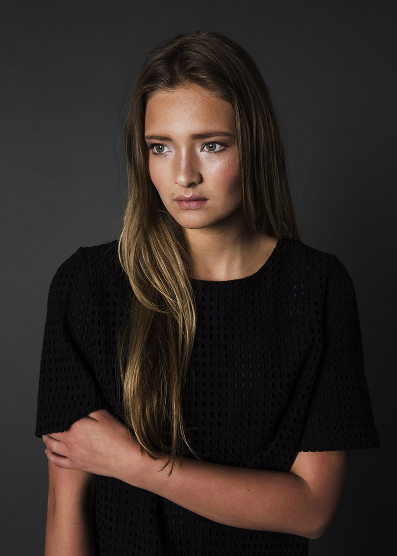 Female model photo shoot of Marthe