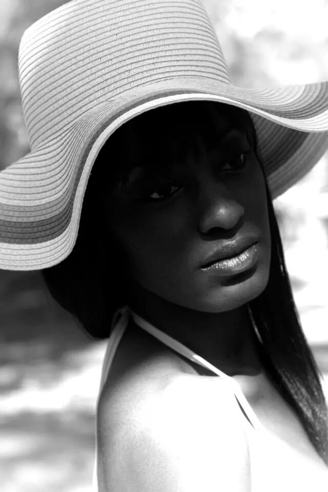 Female model photo shoot of Jah_