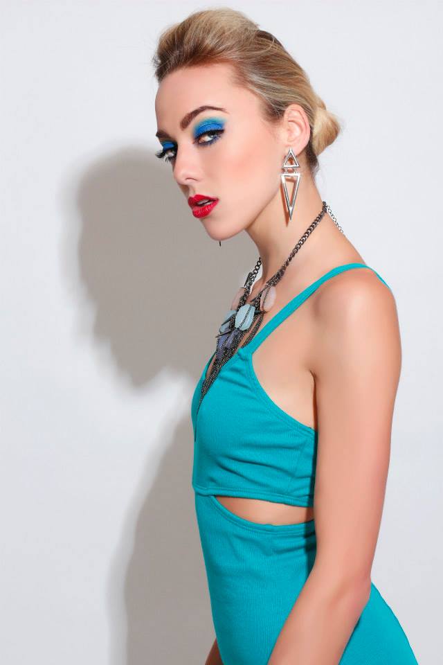 Female model photo shoot of lashell3
