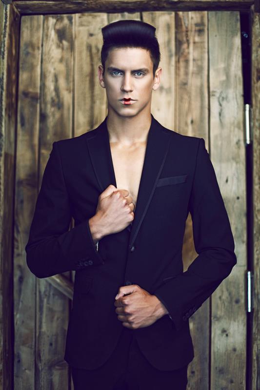 Male model photo shoot of Kristijan 