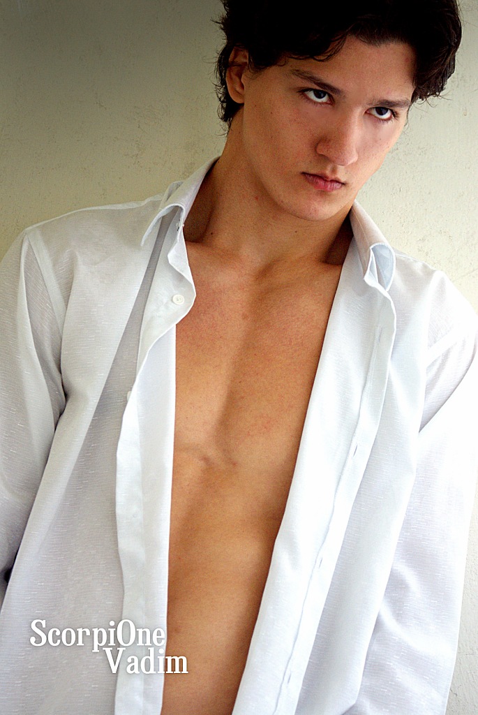Male model photo shoot of ScorpiOne Vad