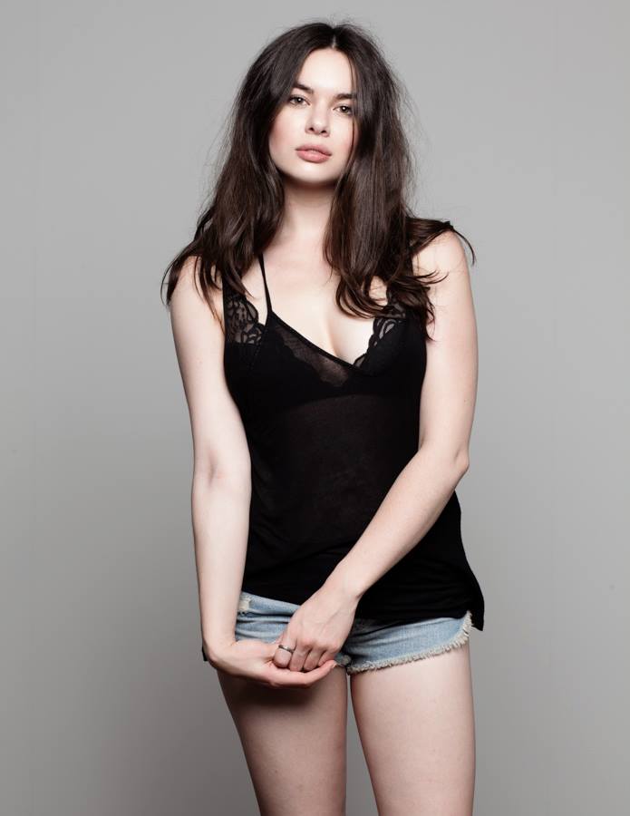 Female model photo shoot of Courtney Lakin