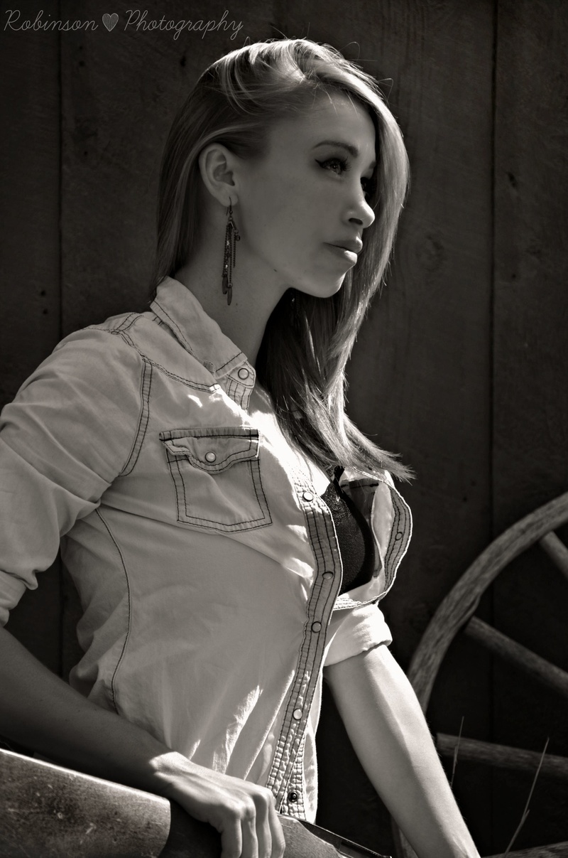 Female model photo shoot of MartikaLopez by Robinson0Photography