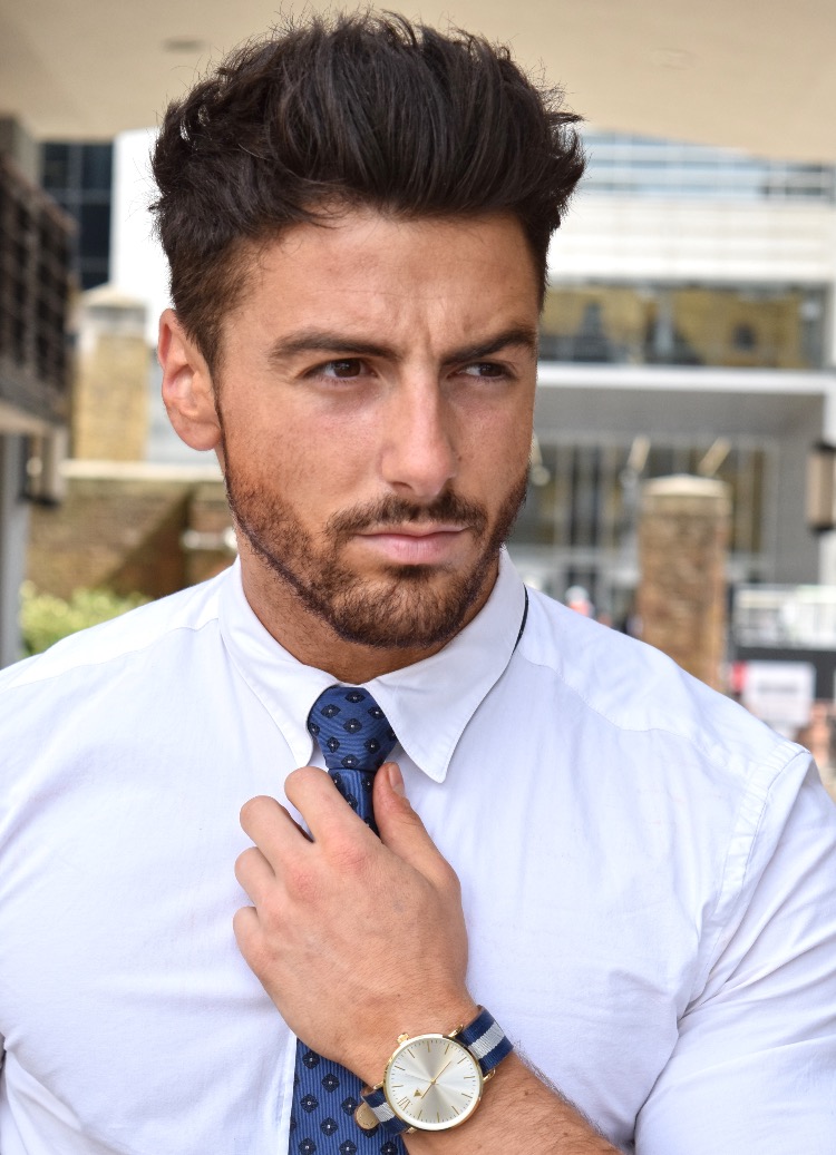 Male model photo shoot of Rowan Row