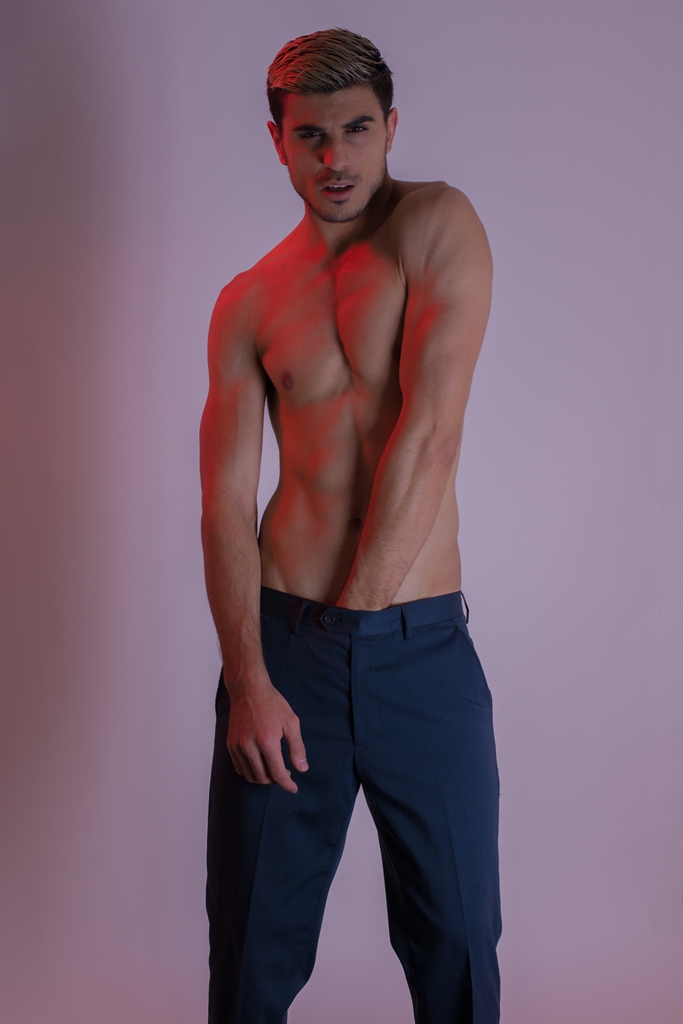 Male model photo shoot of ALBERTO DEL REY