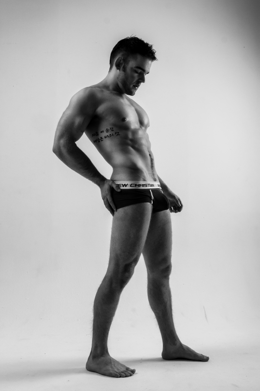 Male model photo shoot of TylerLeitch