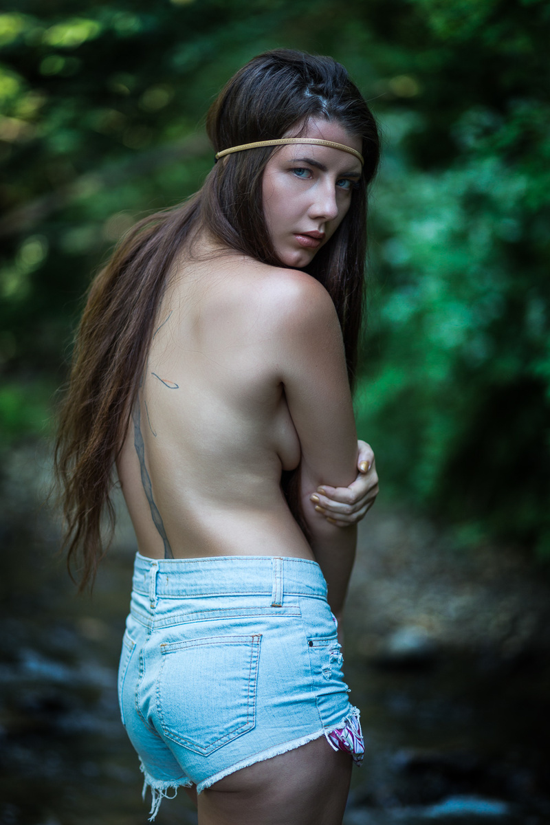 Female model photo shoot of Inashan by Roelof Pantjes