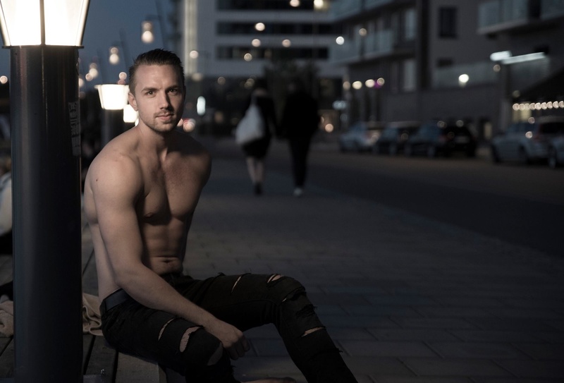 Male model photo shoot of TommySjlund in Stockholm