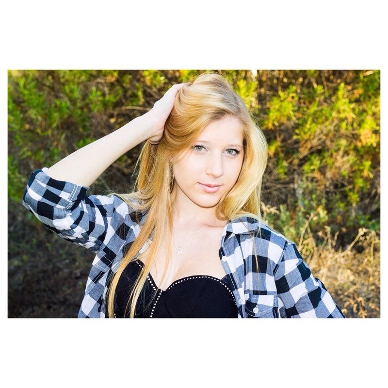 Female model photo shoot of Hannahnicole7757 in Laguna Hills