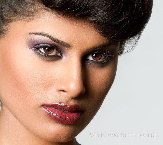 Female model photo shoot of Rrajan22