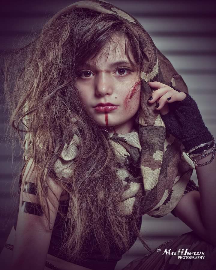 Female model photo shoot of SaphiraAmourrFX
