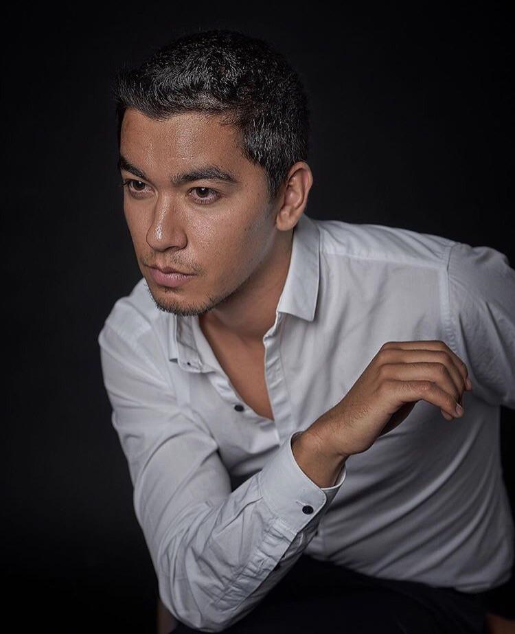Male model photo shoot of Omar Ho
