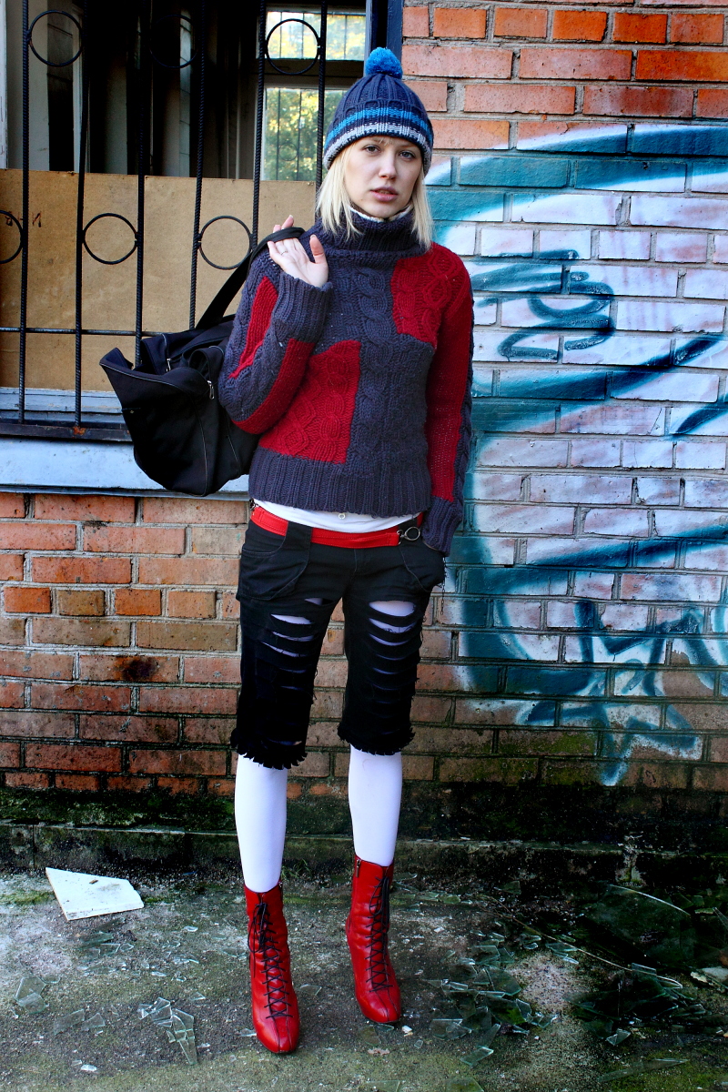 Male model photo shoot of sweaterstudio