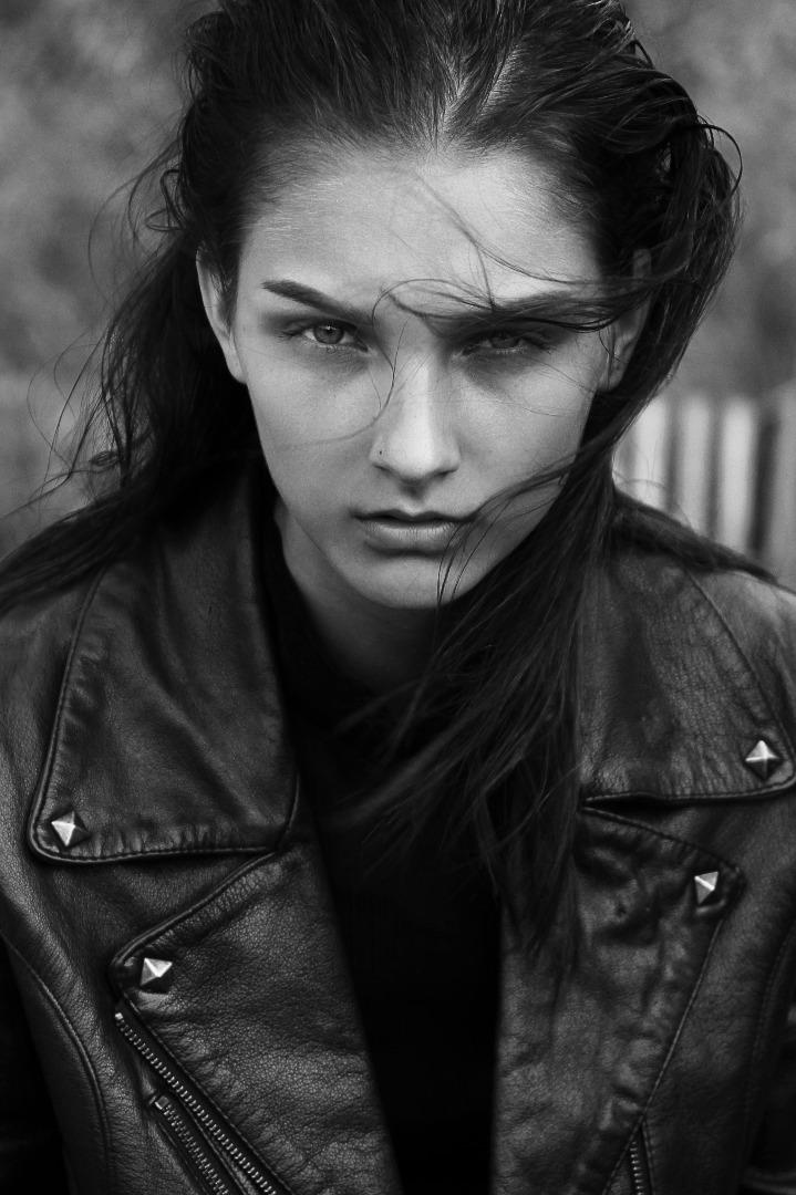 Female model photo shoot of Anna Tabakova in New york