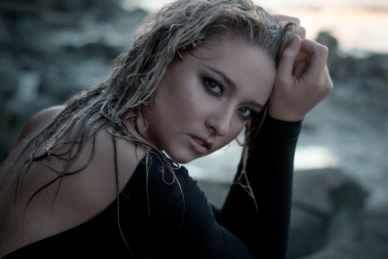 Female model photo shoot of Alexandra Olga