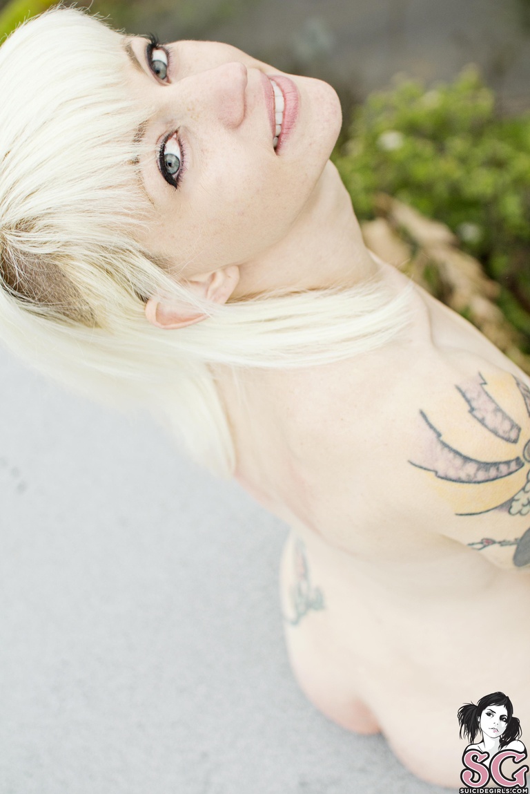 Female model photo shoot of Slamm Suicide in hollywood, CA