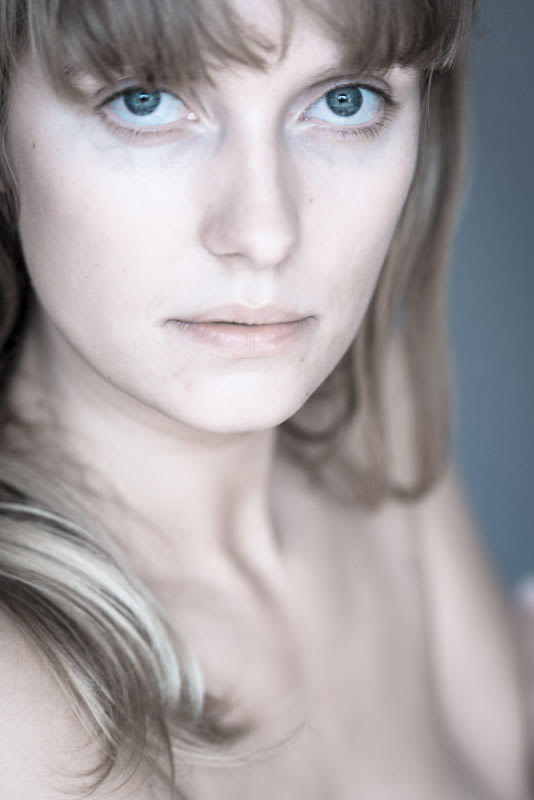 Female model photo shoot of LauraWieland