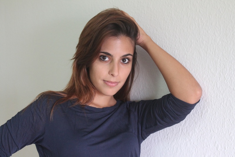 Female model photo shoot of Ele GarCa