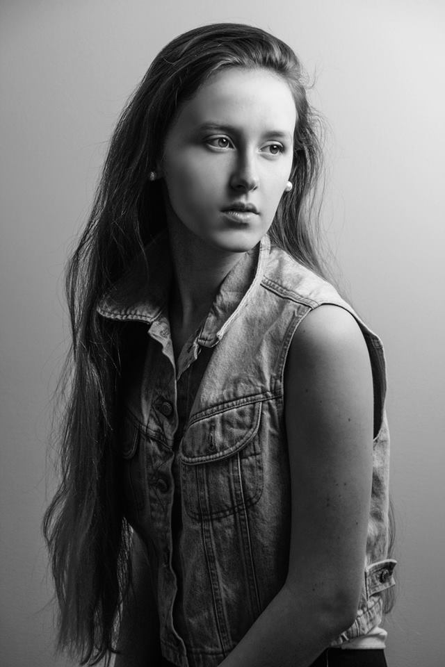 Female model photo shoot of snhphotos
