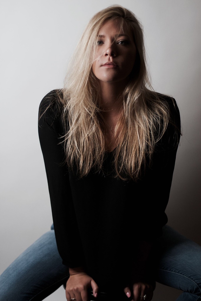 Female model photo shoot of Amandabodnar