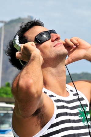 Male model photo shoot of Giulio Rizzo in Aterro do Flamengo