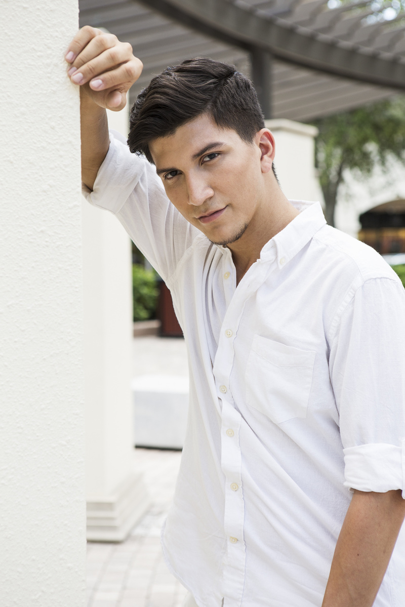Male model photo shoot of Ivan Romero
