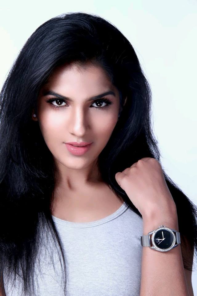Female model photo shoot of SmritiS in Goregaon, Mumbai