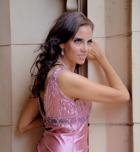 Female model photo shoot of Amanda Flores in Casa del Prado, Balboa park